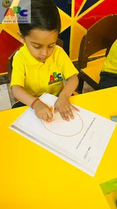 Oval Shape Tracing And Colouring -2