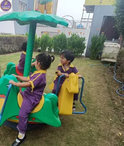 Psy 1 outdoor play