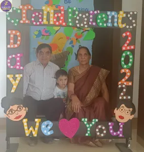 Photocorner 1 (Grand Parents Day)-21