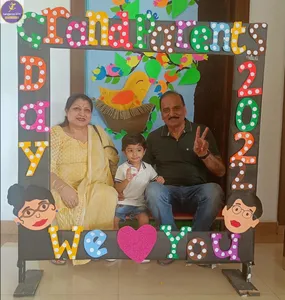 Photocorner 1 (Grand Parents Day)-28