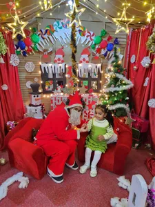 Santa with kids-9