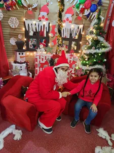 Santa with kids-15