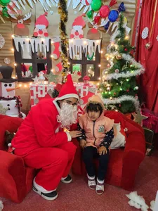 Santa with kids-19