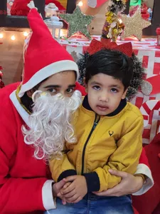 Santa with kids-24