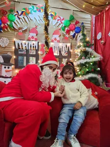 Santa with kids-13