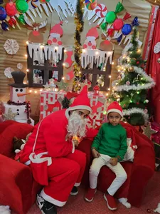 Santa with kids-30