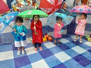 Rainy day celebration jrkg B-8