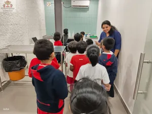 Grade 1 and 2 - Field trip to pet hospital-40