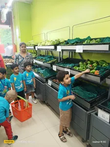 Vegetable shop visiting-3